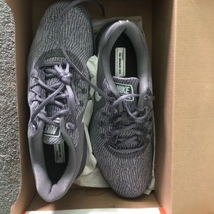 Nike Supreme Flex TR6 Sneakers